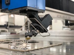 Μηχανή κοπής 3D Waterjet με 5 άξονες εκτόξευσης νερού CNC κοπής Τιμή προς πώληση
